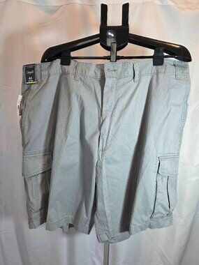 Roundtree & Yorke Cargo Shorts – Size 46 Big – NWT